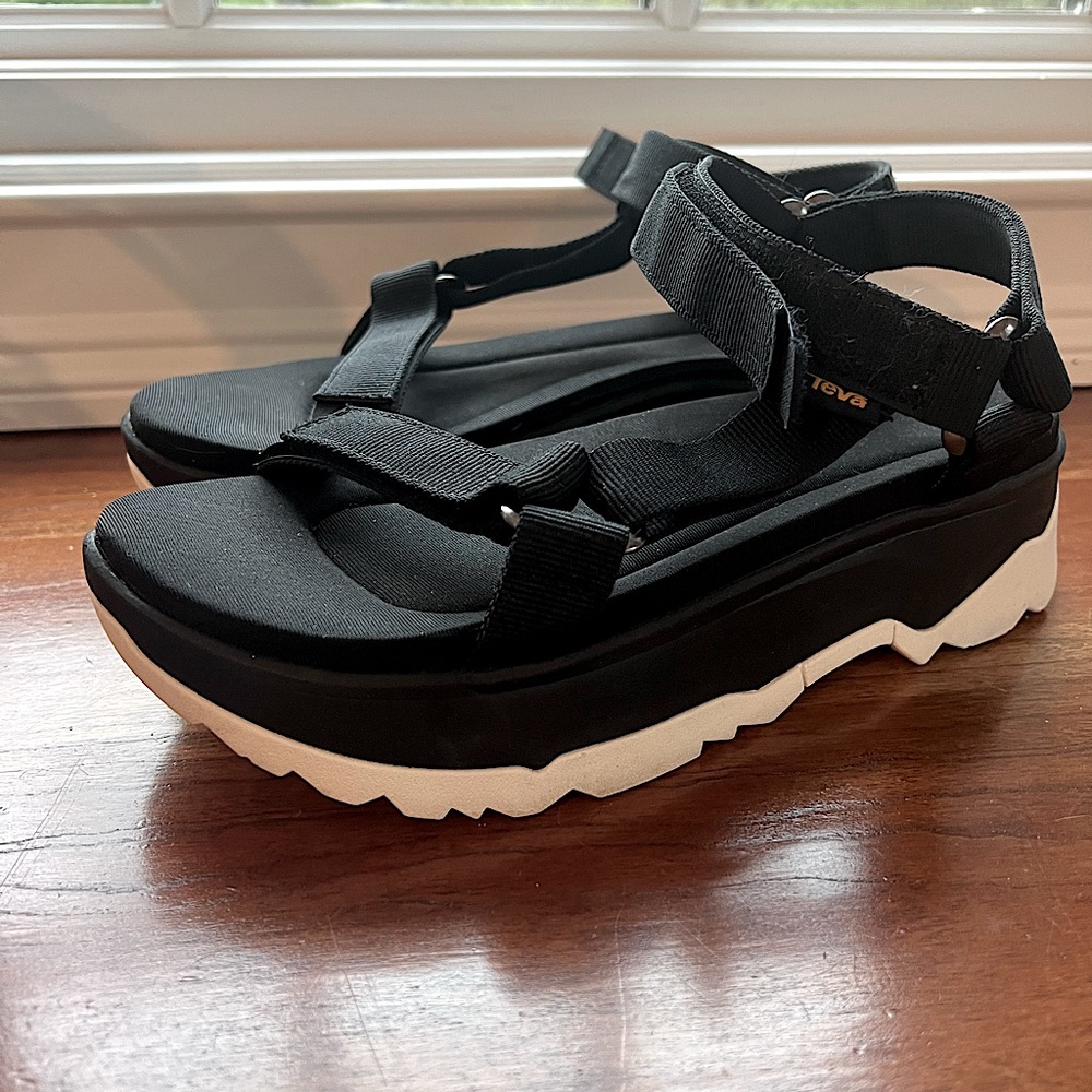 TEVA WOMEN'S JADITO UNIVERSAL PLATFORM SANDALS SZ 9